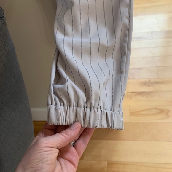 Beige jumpsuit - Picture 7 of 8